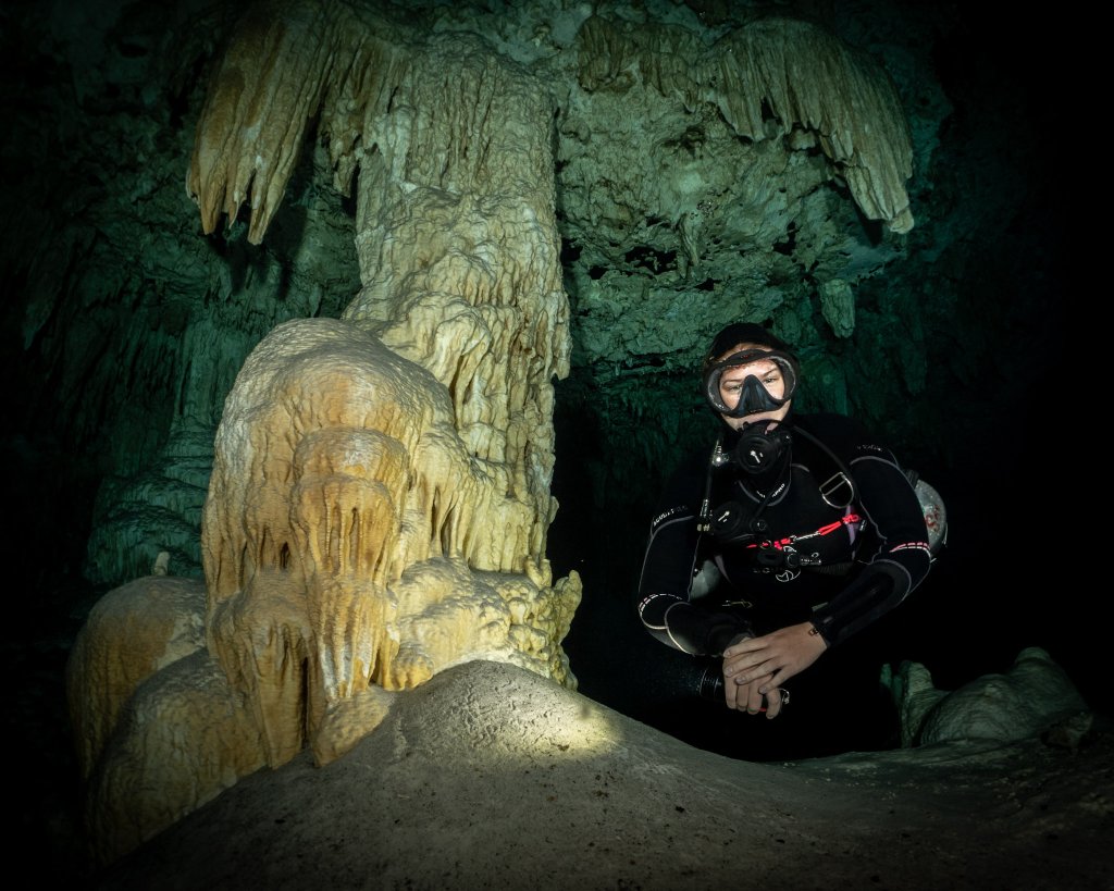 Haloclines, Light Beams and Hydrogen Sulfide: The Science Behind Cenote Diving